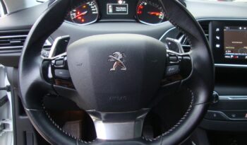 Peugeot 308 1.2 PureTech Allure EAT8 completo
