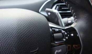 Peugeot 308 1.2 PureTech Allure EAT8 completo