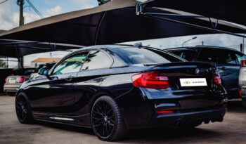 BMW 225D Coupé completo