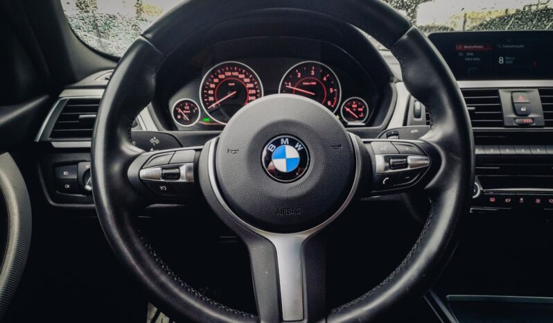 BMW 318d Pack M completo