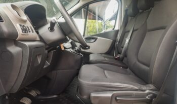 Renault Trafic III Combi completo