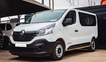 Renault Trafic III Combi completo