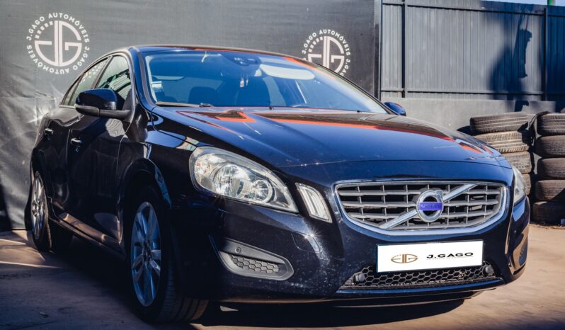 Volvo S60 D3 completo