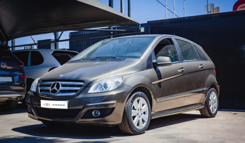 Mercedes B180 CDI completo