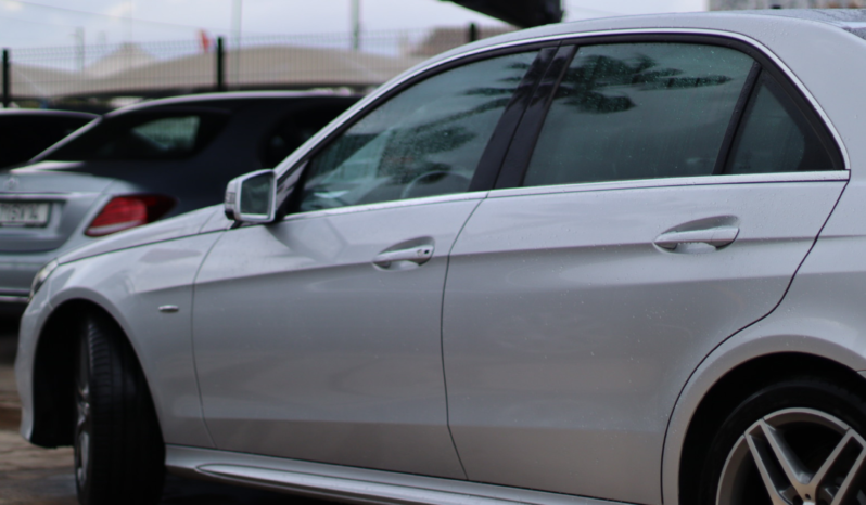 Mercedes E250 CDI Bluetec EDITIONE completo