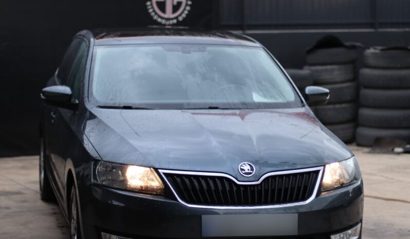 Skoda Rapid Ambition completo