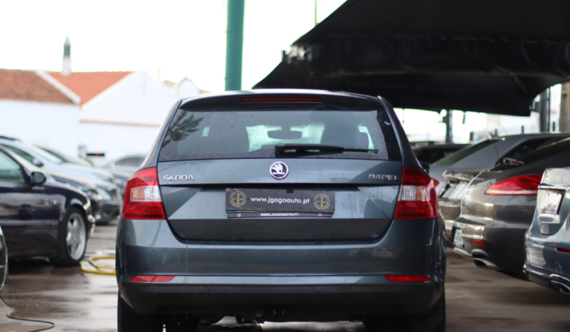 Skoda Rapid Ambition completo